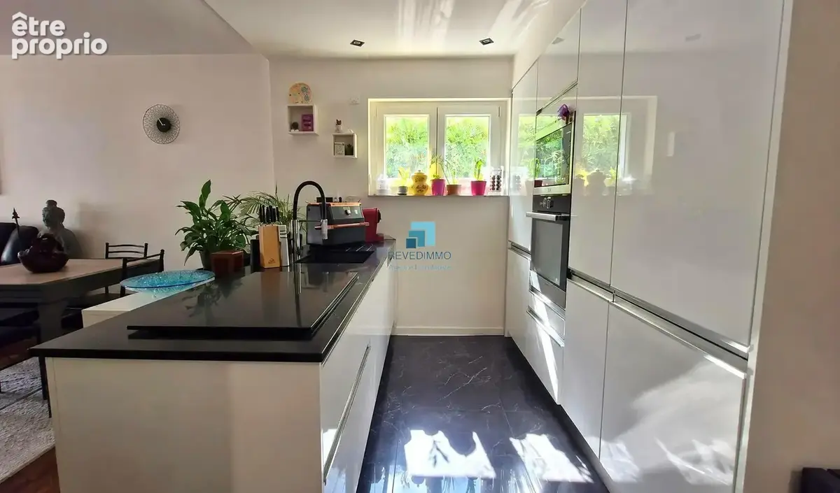 Photo Appartement à Frejus au prix de 347 000€