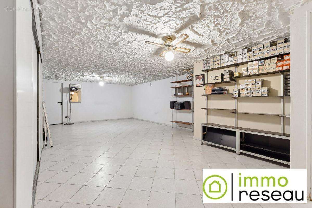 Maison à VILLENEUVE-LE-ROI