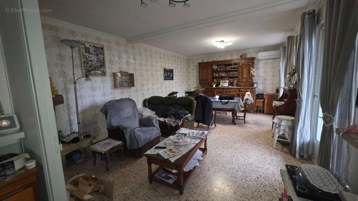 Maison à PELISSANNE