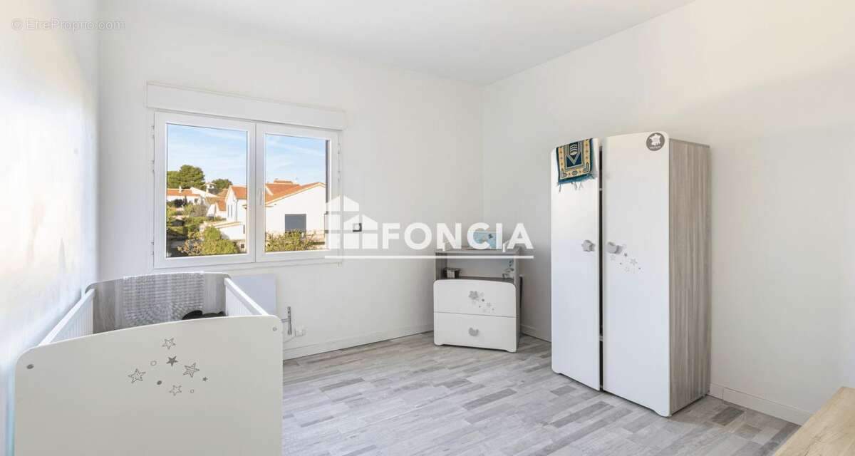 Appartement à PORT-DE-BOUC