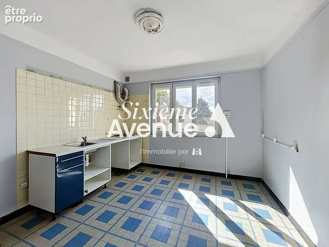 Maison Vaulx En Velin 4 pièce(s)  Possibilité 290 m² hab - photo 3