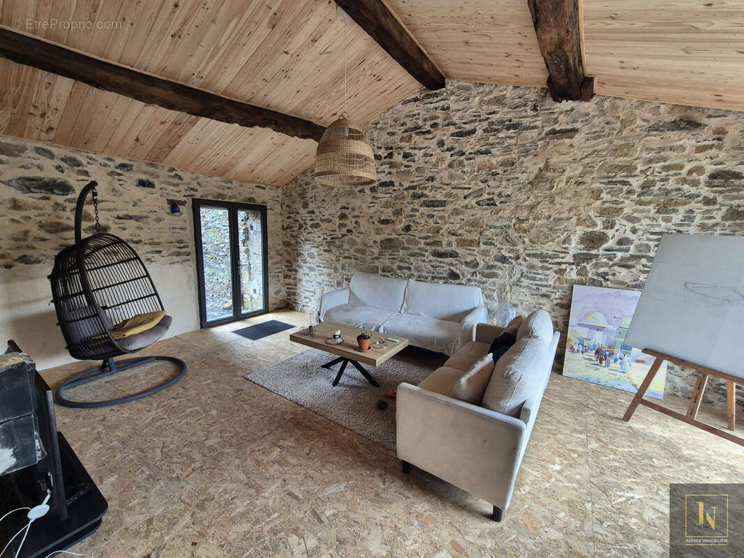 Maison à FROSSAY
