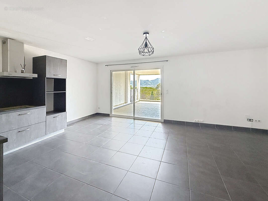 Appartement de type 3 accès centre ville à pieds - photo 2