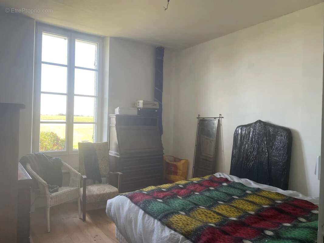 Maison à SAINT-MARTIAL-SUR-NE