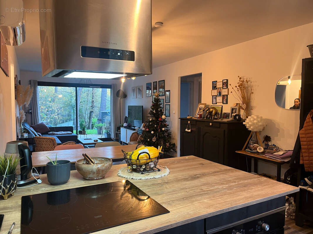 Maison à COULOUNIEIX-CHAMIERS