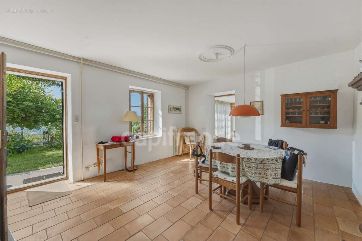 Maison à vendre 5 pièces PERON (01) - photo 10