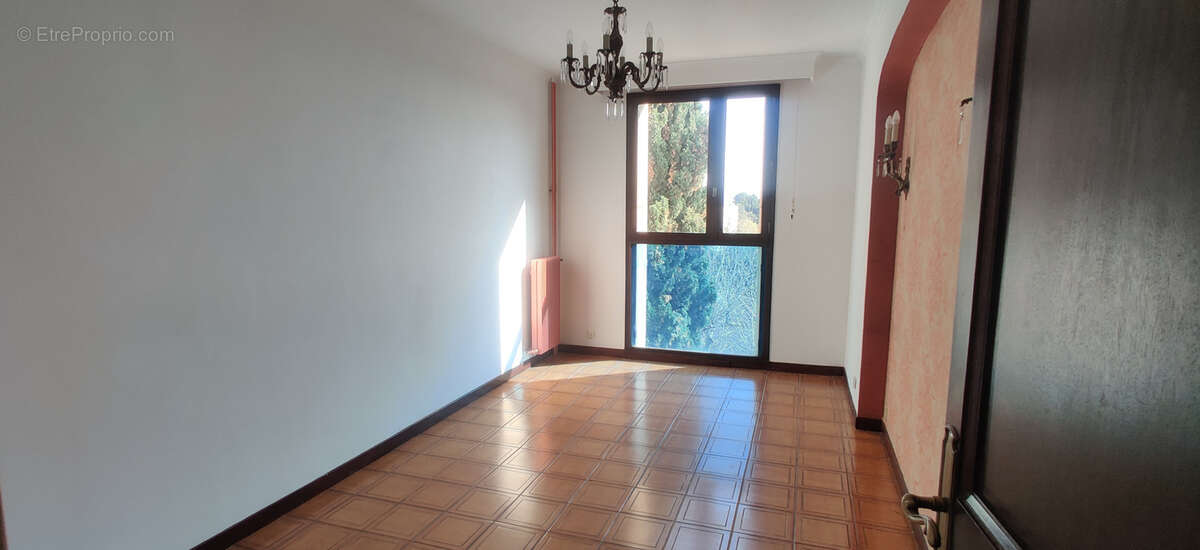 Appartement à MARSEILLE-15E