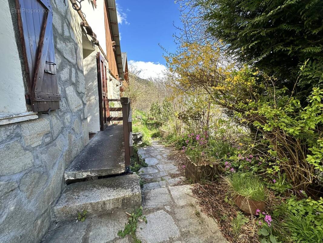 Maison à SAINT-CHRISTOPHE-EN-OISANS