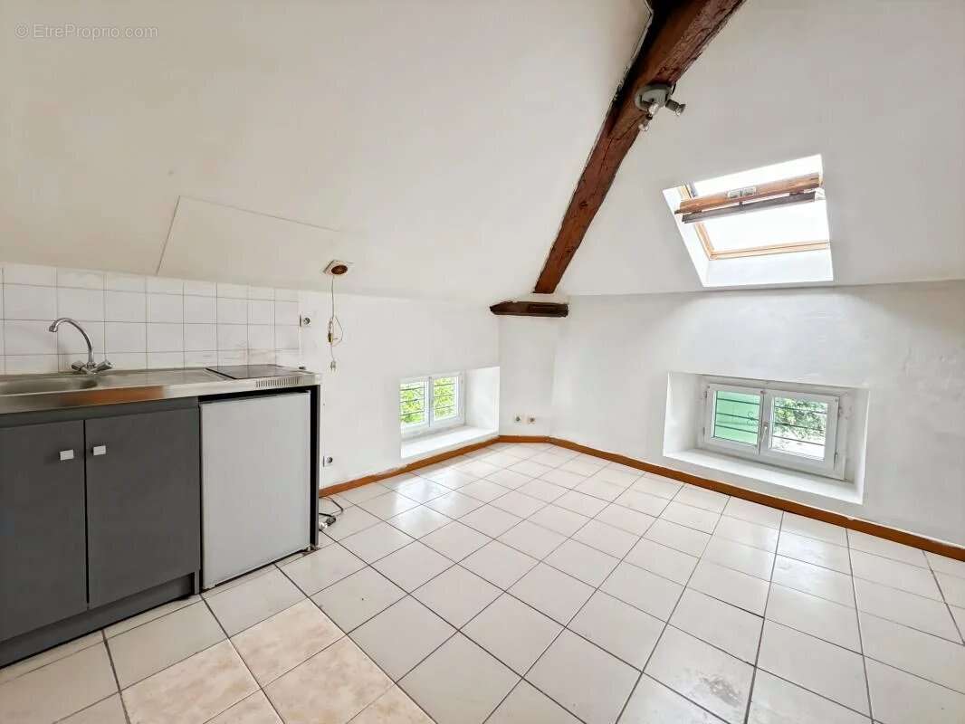 Appartement T1 – Opportunité  – Centre de Tarascon-sur-Ariège - photo 4