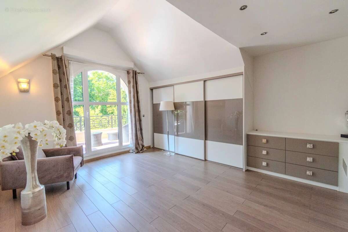 Maison à MONTMORENCY