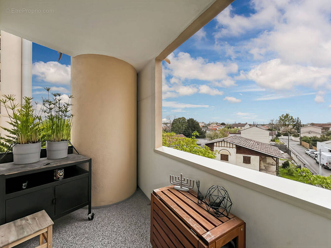 Appartement à MERIGNAC