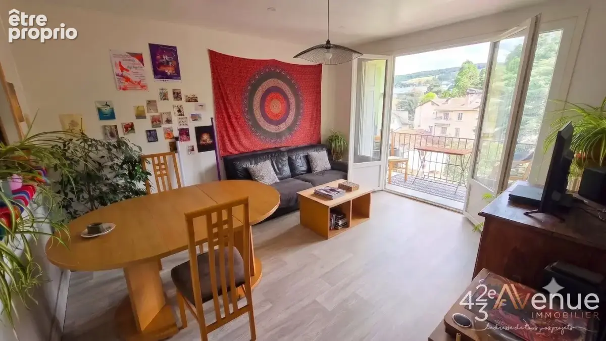 Appartement 3 pièces 64 m² à vendre à Saint-Etienne (42000) - photo 2