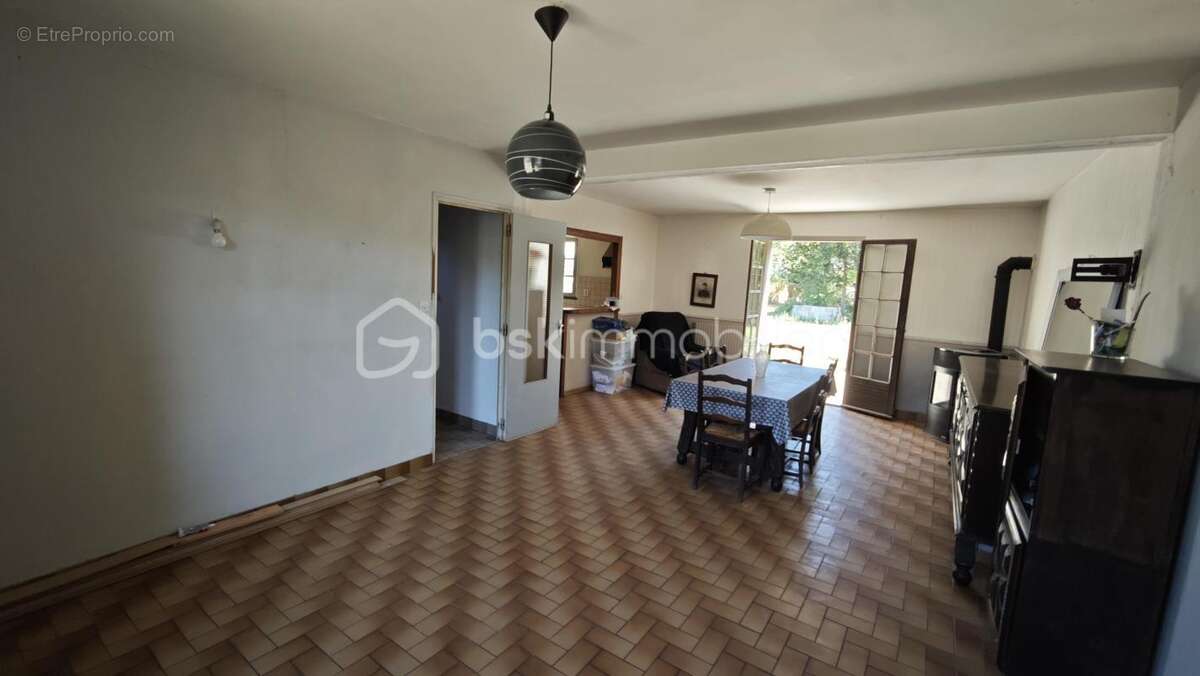 115 m² • 4 chambres • 750 m² de terrain clos • à moins de 2 km de la gacilly - photo 3