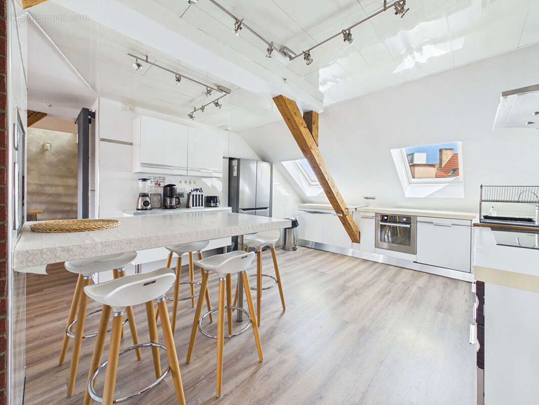 Duplex de 103.80 m² carrez en vente boulevard Clemenceau - photo 2