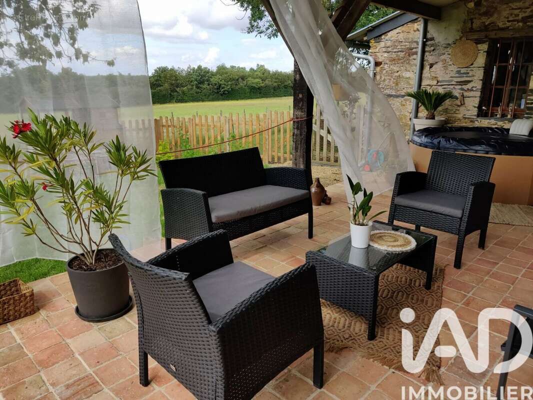 Photo 8 - Maison à LA POUEZE