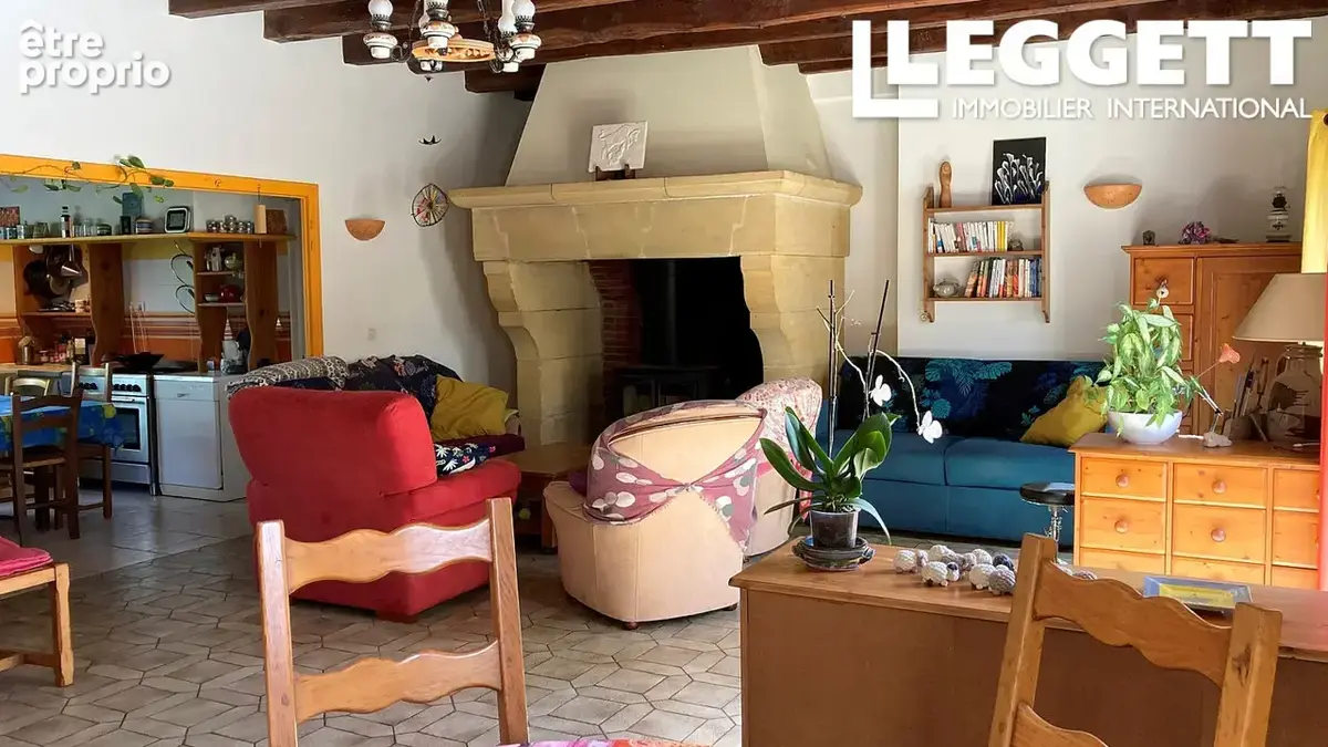 Ferme composée d'une maison d'habitation et dépendances sur un terrain de plus de 15 hectares - photo 4