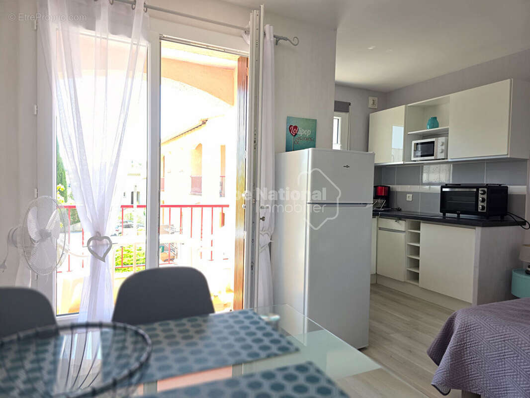 Appartement T1 rénové avec balcon à Gréoux-les-Bains - photo 8