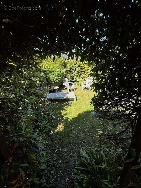 Maison à LE POULIGUEN