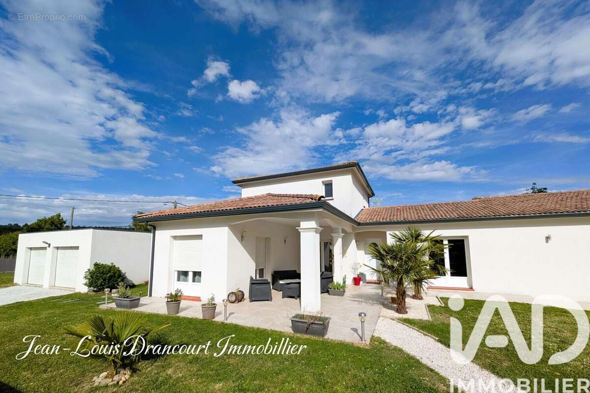 Photo 3 - Maison à CALMONT