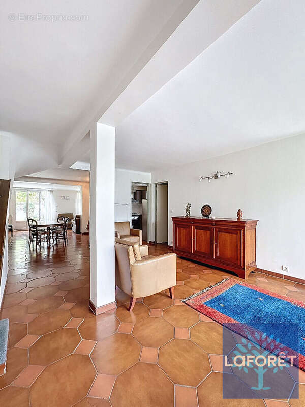 Maison à NEUILLY-SUR-MARNE