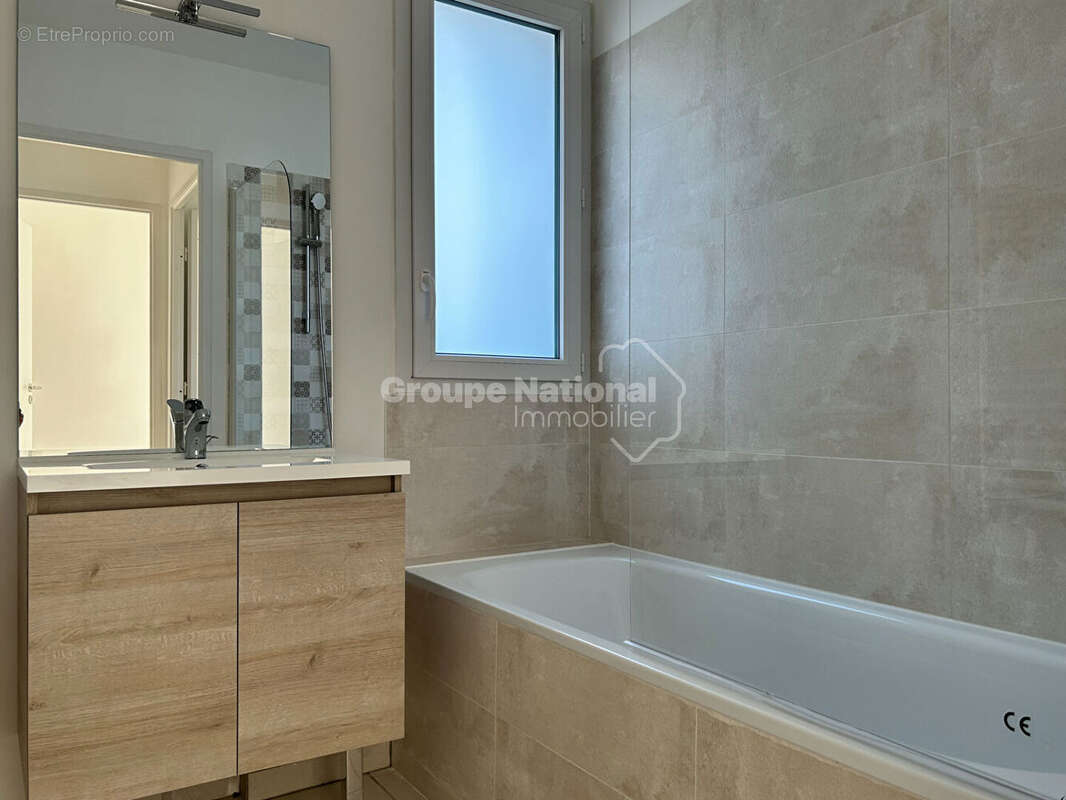 Maison à SAINT-ETIENNE-DU-GRES