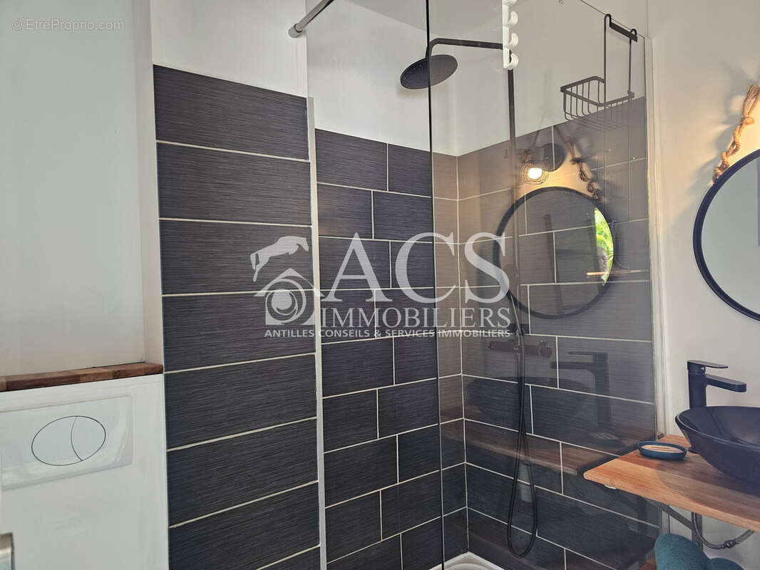 Appartement à LES TROIS-ILETS