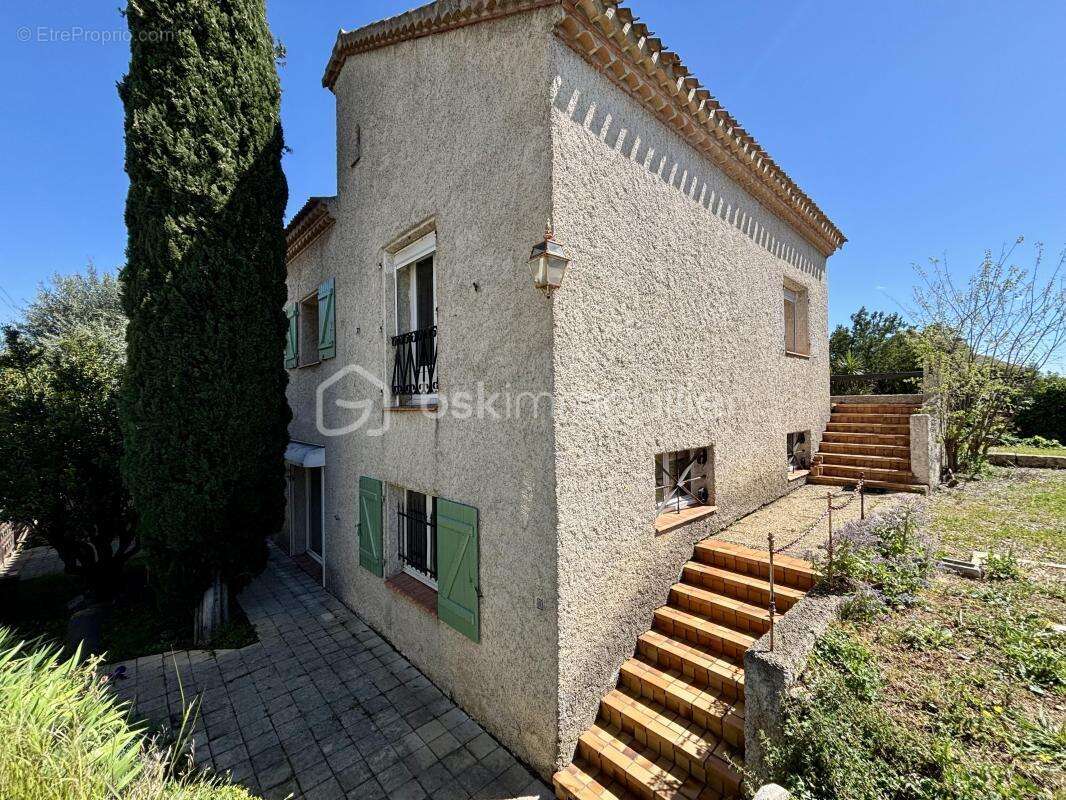 Maison de caractère avec potentiel, garage et jardin à 20 min des plages - photo 24