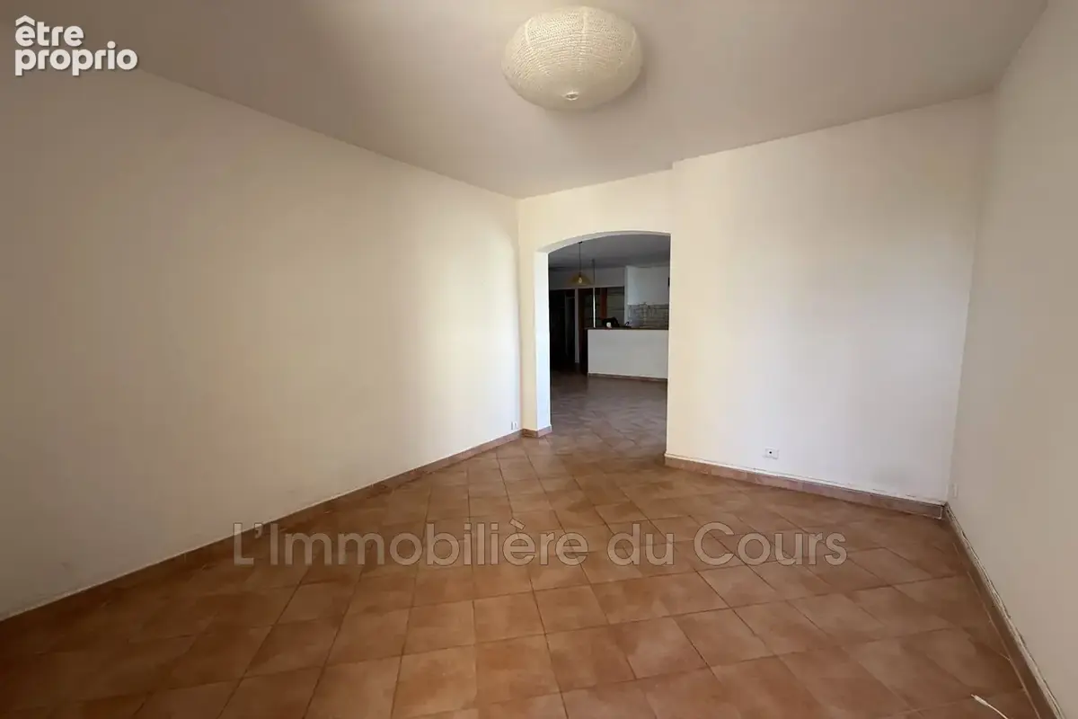 Appartement 4 pièces 73 m² à vendre à Martigues (13500) - photo 6