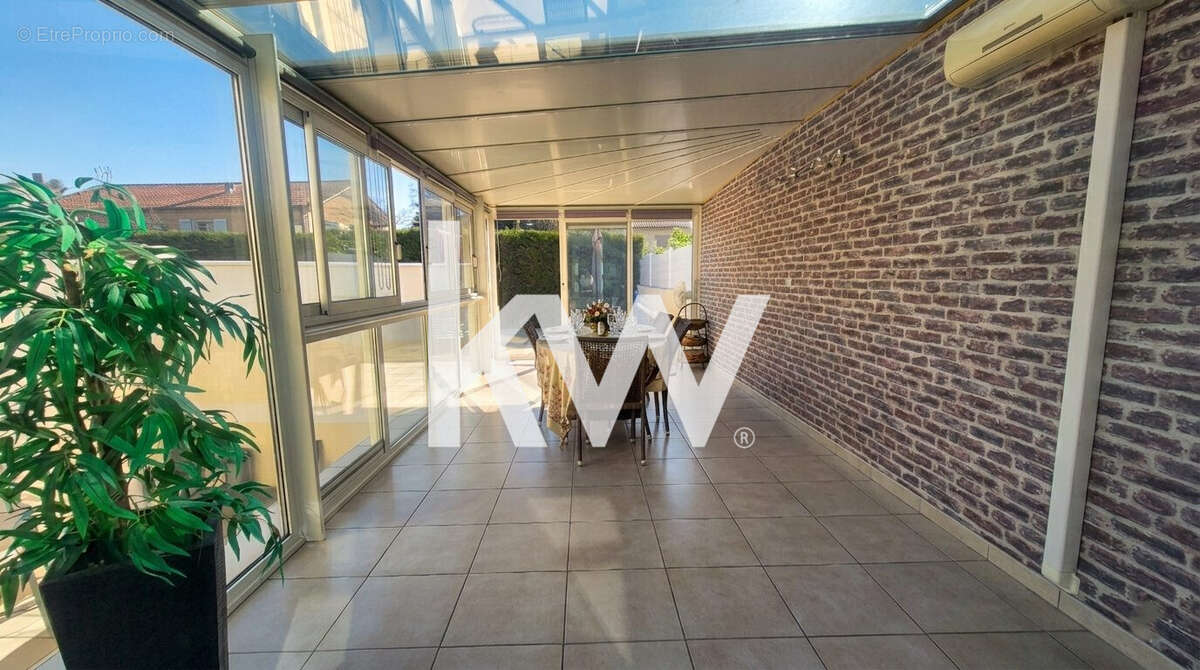 Maison 131 m² à Feyzin  - photo 6