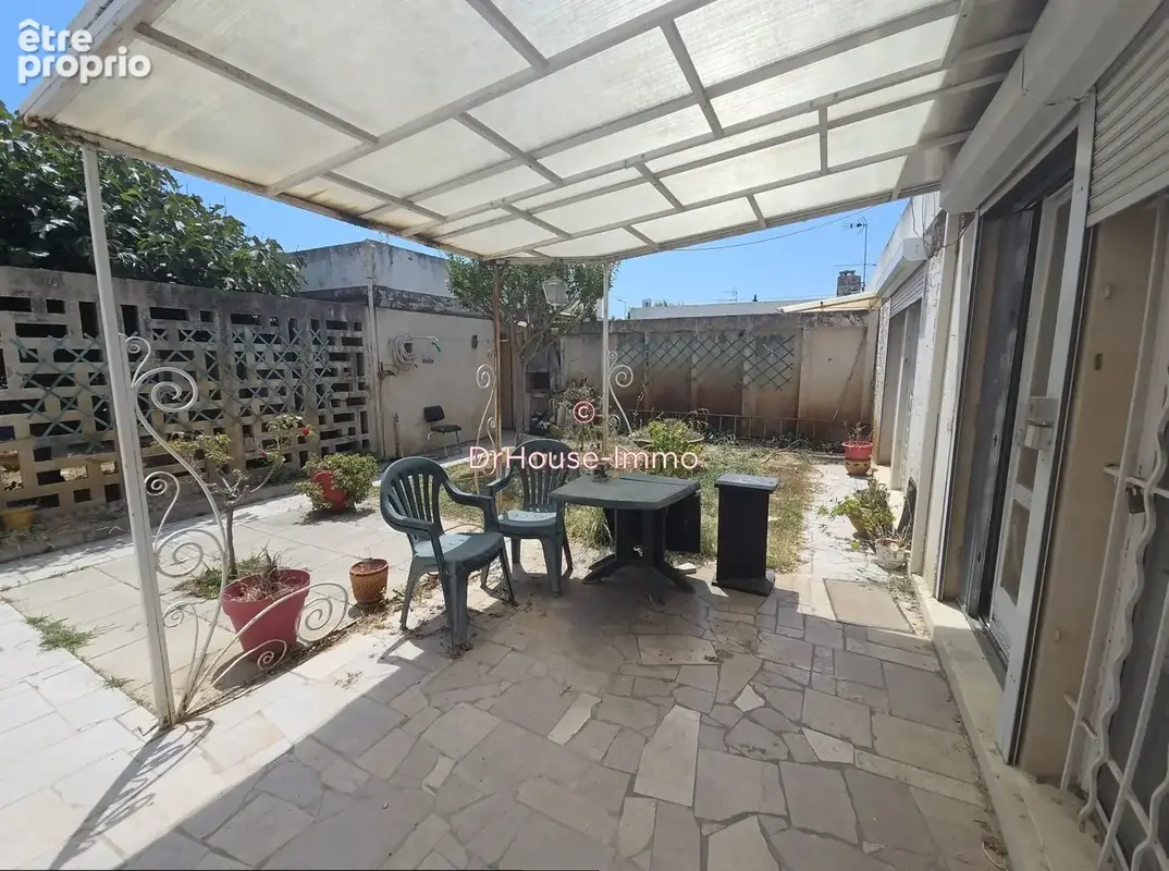 Maison 5 pièces 103 m² à vendre à Arles (13200) - photo 3