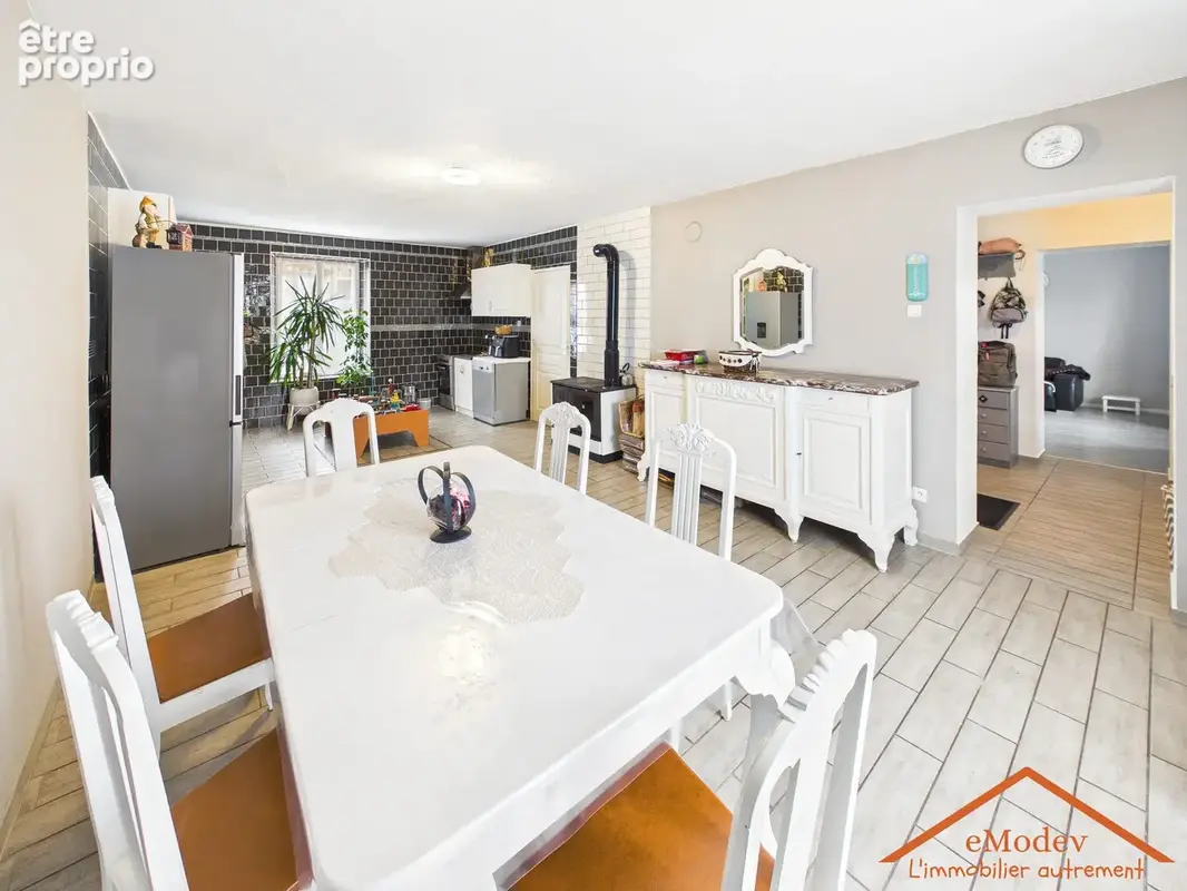 Maison 7 pièces 153 m² à vendre à Fresse-Sur-Moselle (88160) - photo 2