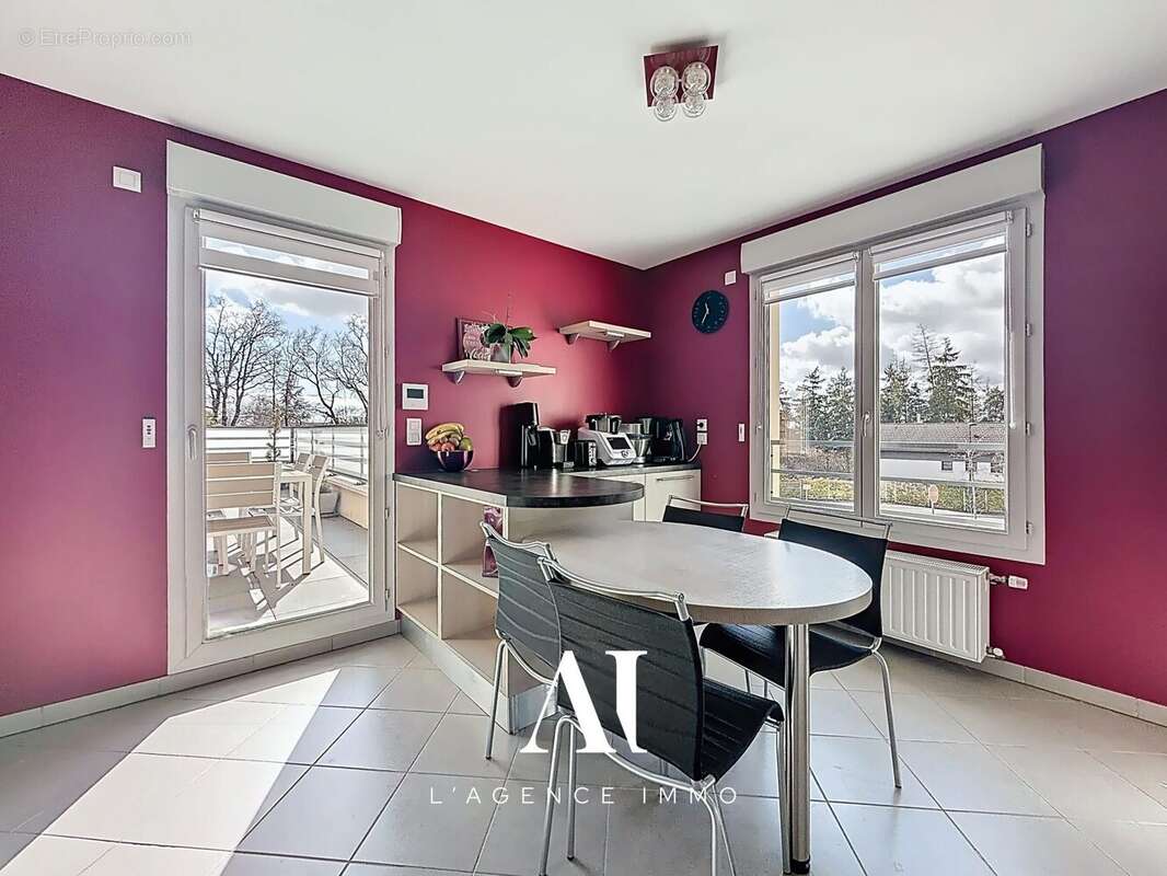 Maison 188 m² à Cessy  - photo 9