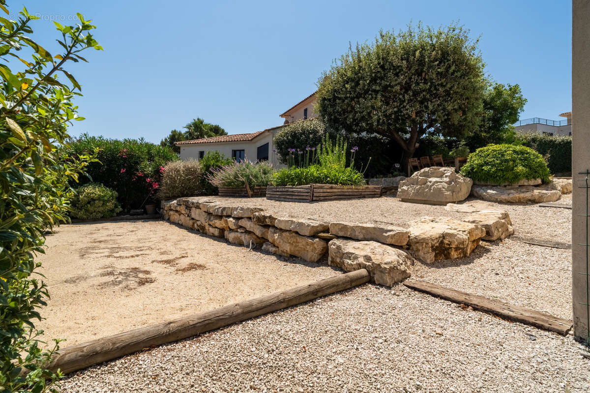 Maison à SIX-FOURS-LES-PLAGES