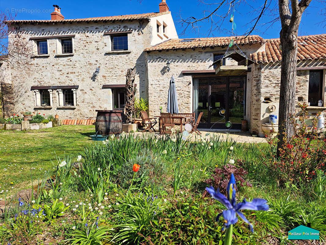 Maison à LA LIMOUZINIERE