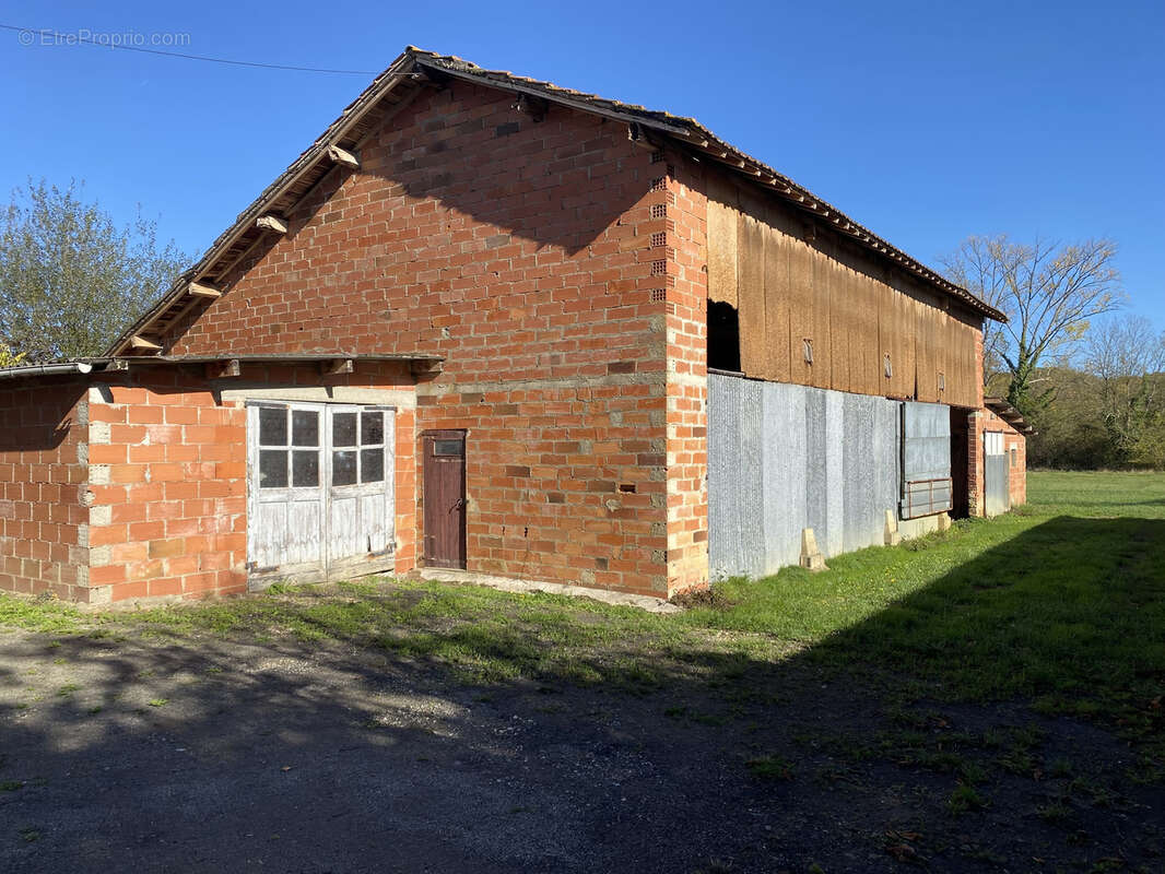 Maison à SEISSAN