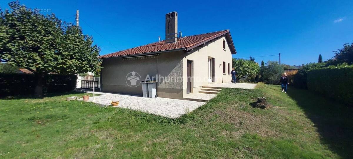 Maison à AUSSILLON