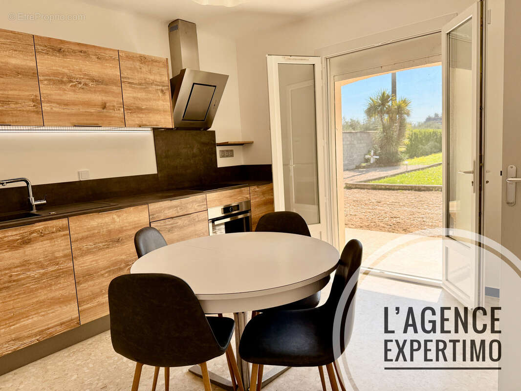 Plusieurs possibilités pour cette grande et belle maison - photo 9