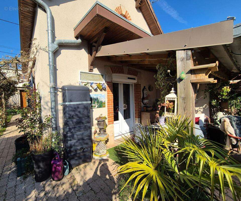 Maison à SCEY-SUR-SAONE-ET-SAINT-ALBIN