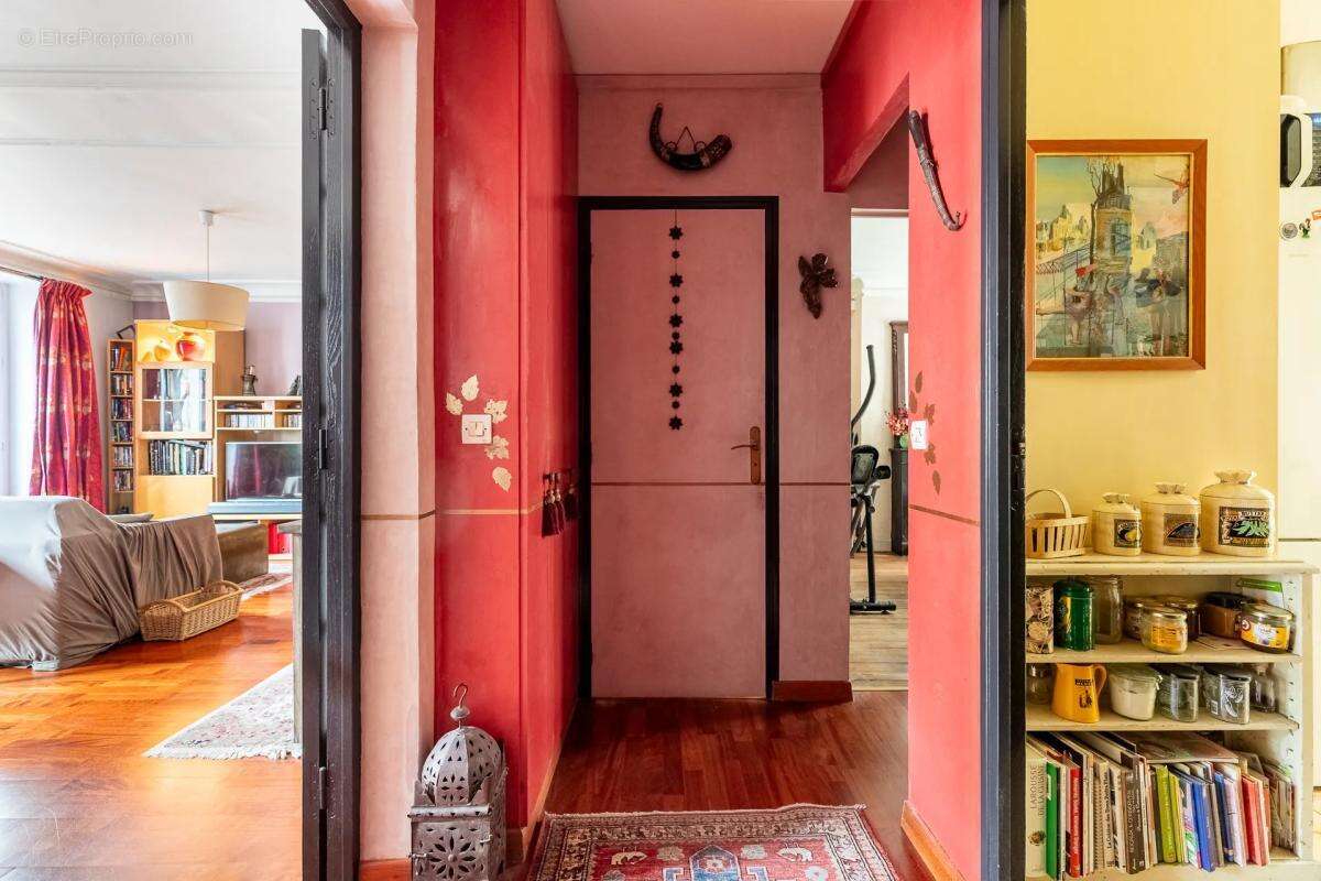 Appartement à PARIS-11E