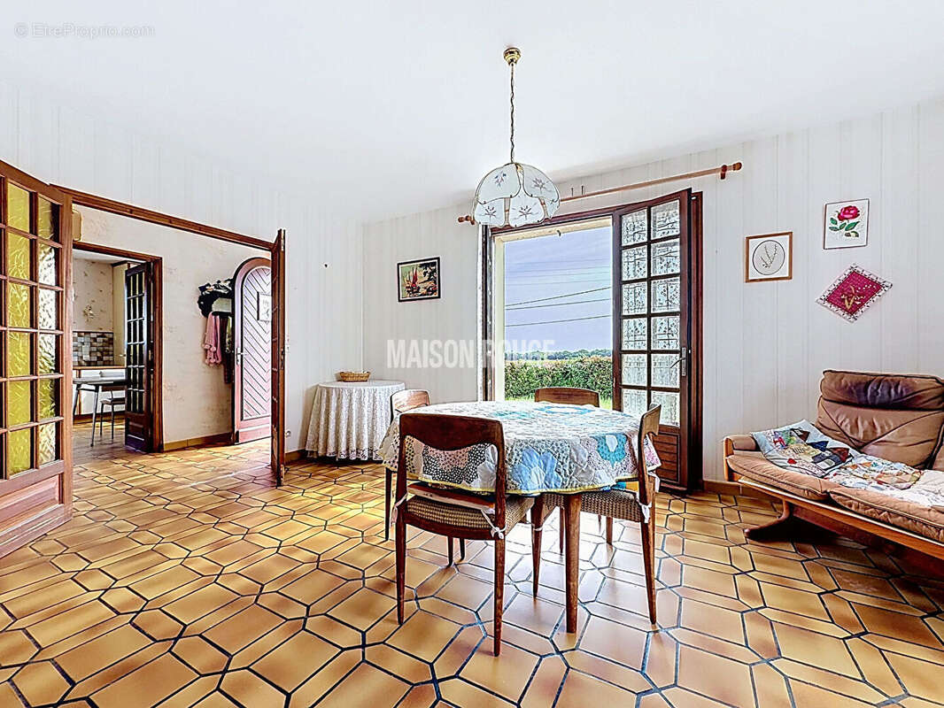 Maison à FREHEL