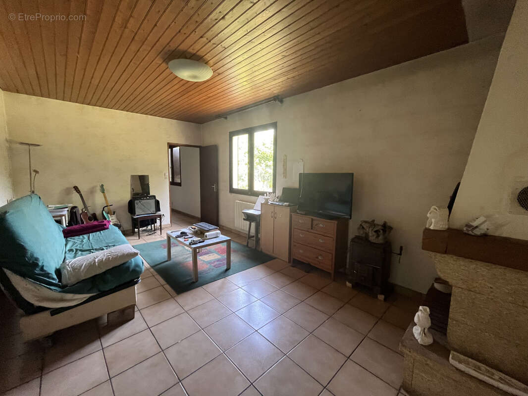 Maison à AMBARES-ET-LAGRAVE