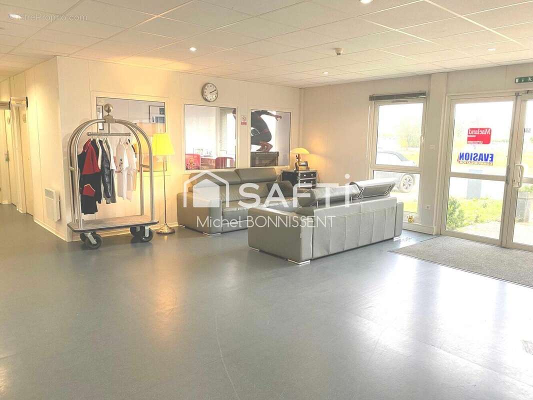 Photo 9 - Commerce à BOURGES