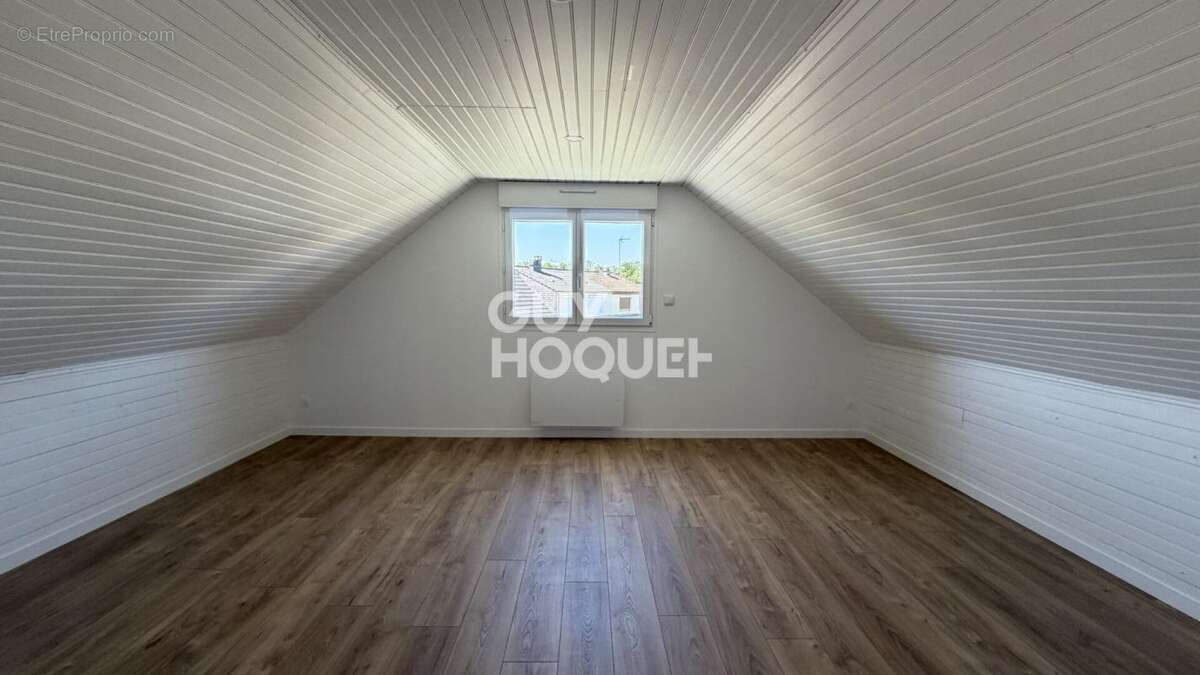 Maison à LACROIX-SAINT-OUEN