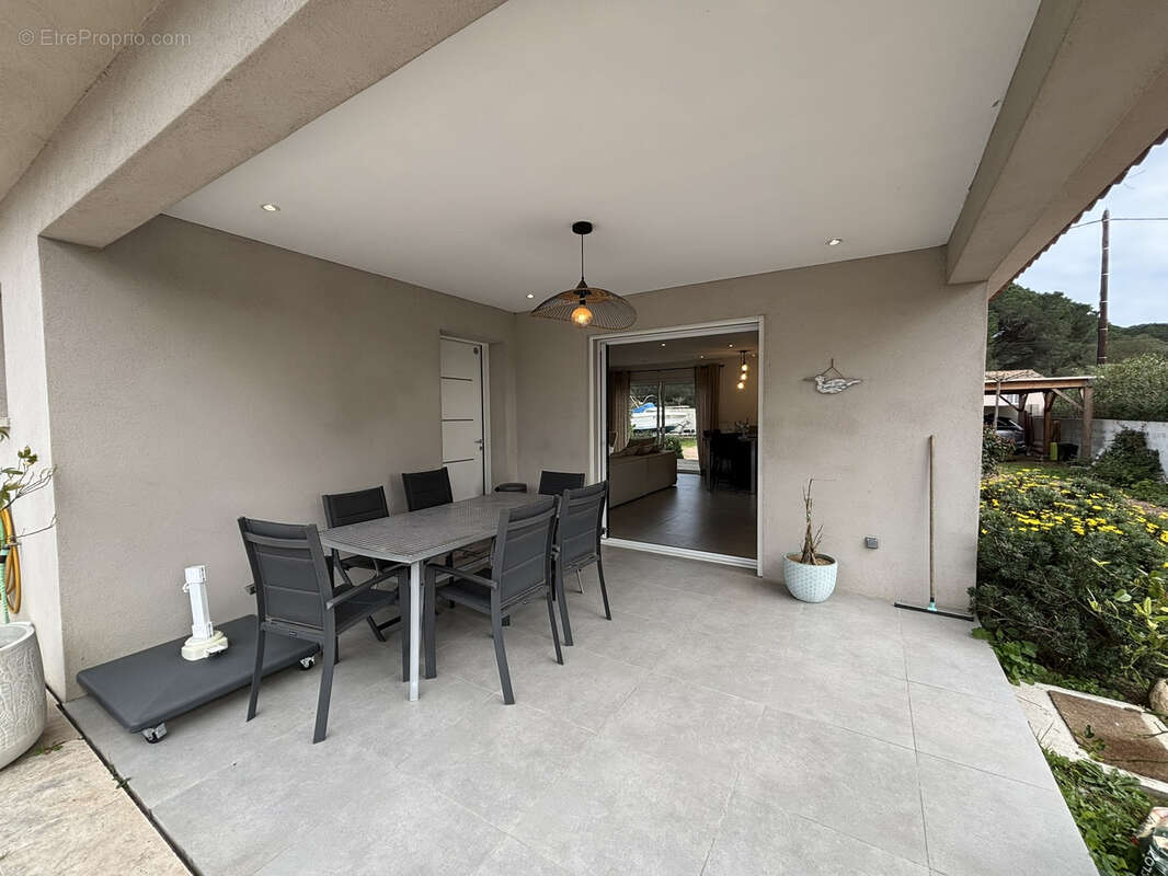 Maison à PORTO-VECCHIO