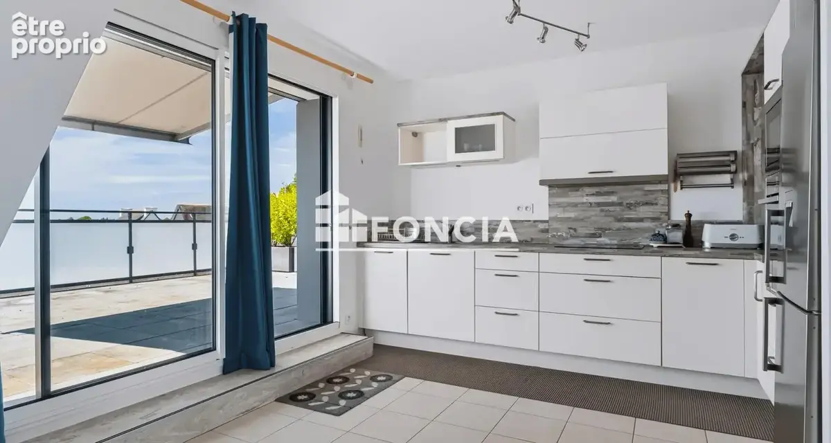 Concarneau - Appartement T4 - Dernier Etage - Ascenseur - Vue Mer - Terrasses - 3 places de parking privatives - photo 2