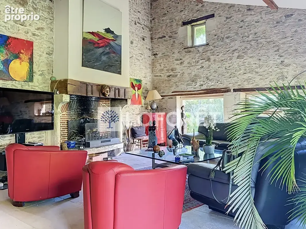 Ensemble immobilier de caractère à champdeniers - photo 2