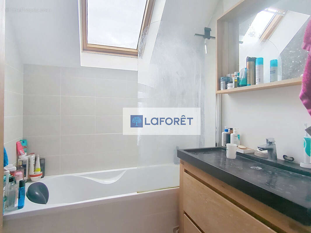 Maison à SARTROUVILLE