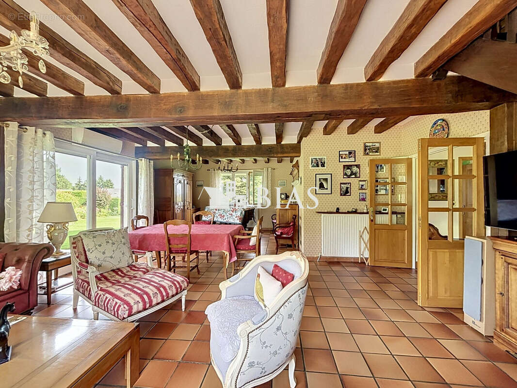 Maison à FOUQUEVILLE