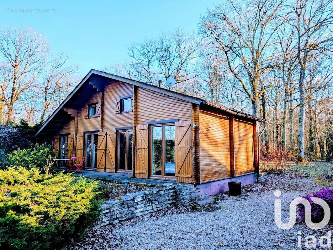 Photo 1 - Maison à BAZOCHES-SUR-LE-BETZ