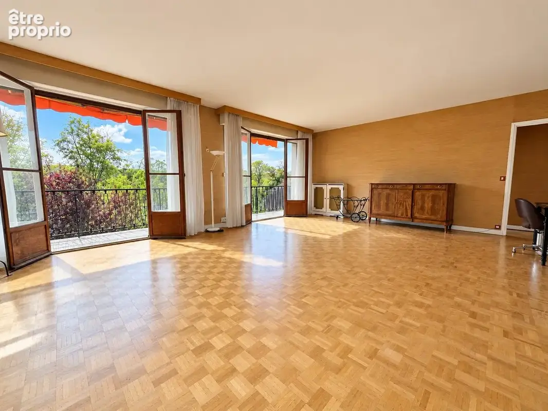 Appartement 5 pièces 127 m² à vendre à Le Vesinet (78110) - photo 2